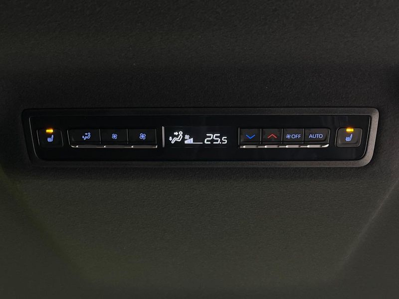 2024 Toyota Voxy 6AA-ZWR90W (UW-6aa8ba25cf847)[9]