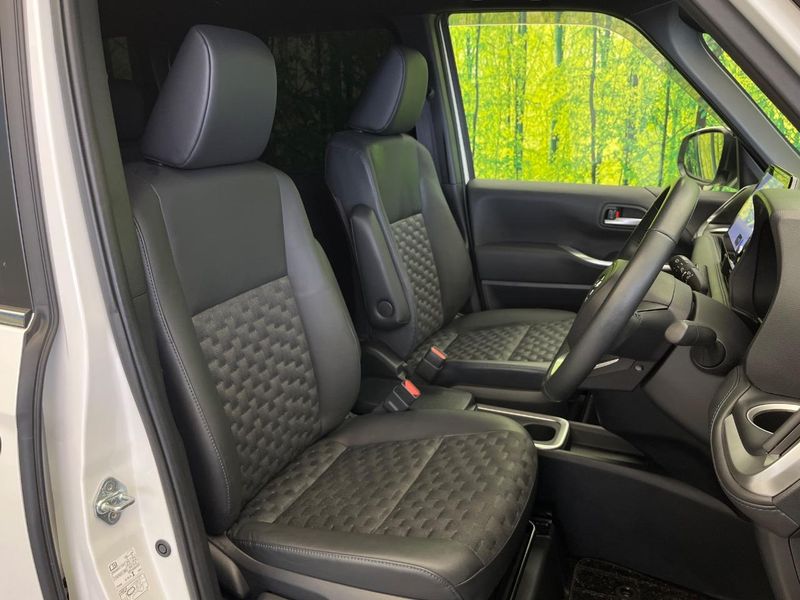 2024 Toyota Voxy 6AA-ZWR90W (UW-6aa8ba25cf847)[14]