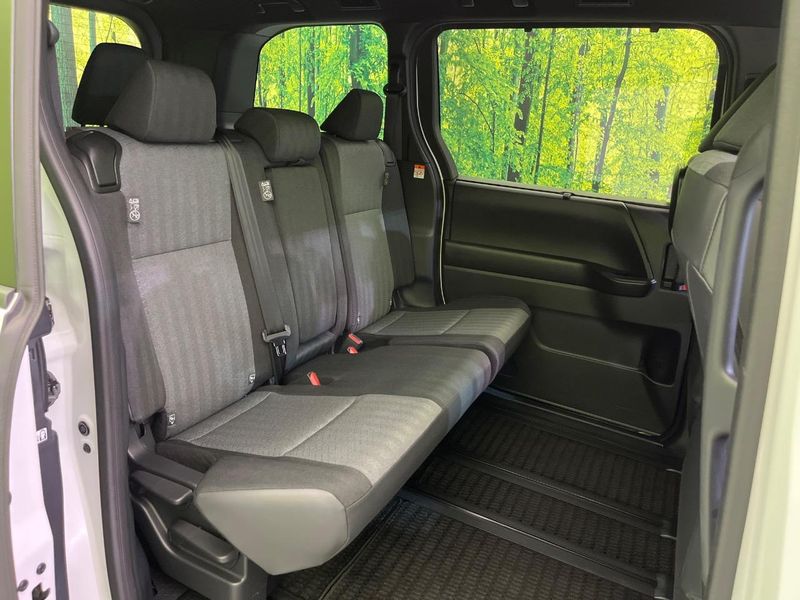 2026 Toyota Noah 6AA-ZWR90W (UW-6aa8ba28ad6ee)[18]