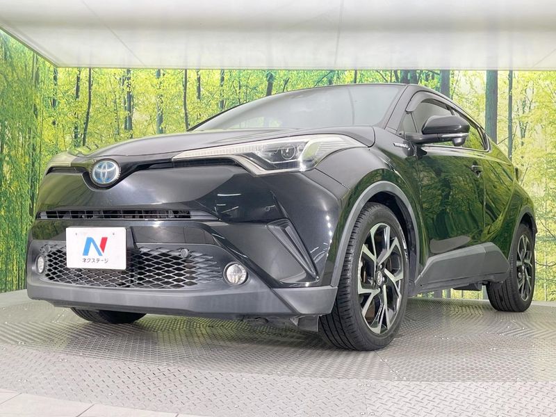 2017 Toyota C-HR DAA-ZYX10 (UW-6aa8ba2d23de5)[16]