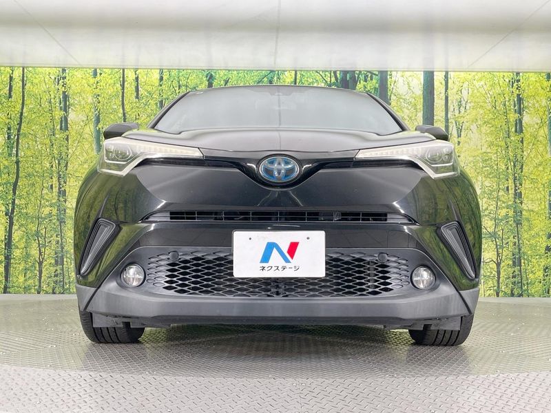 2017 Toyota C-HR DAA-ZYX10 (UW-6aa8ba2d23de5)[14]