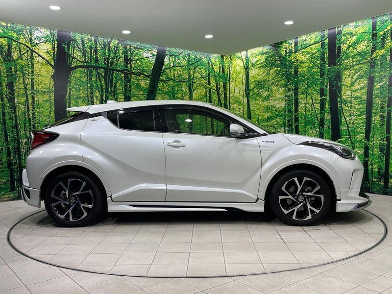 2019 Toyota C-HR 6AA-ZYX11 (UW-6aa8ba31a0fd9)[10]
