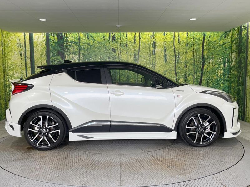 2020 Toyota C-HR 6AA-ZYX11 (UW-6aa8ba31d6d13)[9]