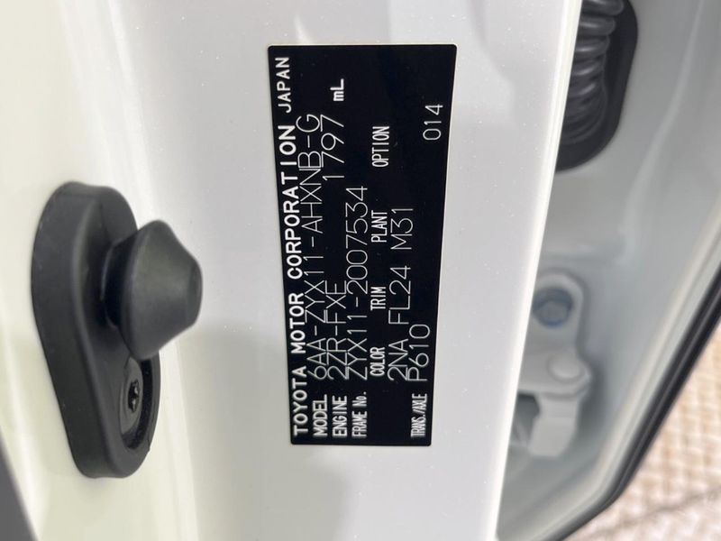 2020 Toyota C-HR 6AA-ZYX11 (UW-6aa8ba31d6d13)[1]