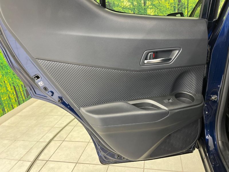 2021 Toyota C-HR 6AA-ZYX11 (UW-6aa8ba33888f5)[22]