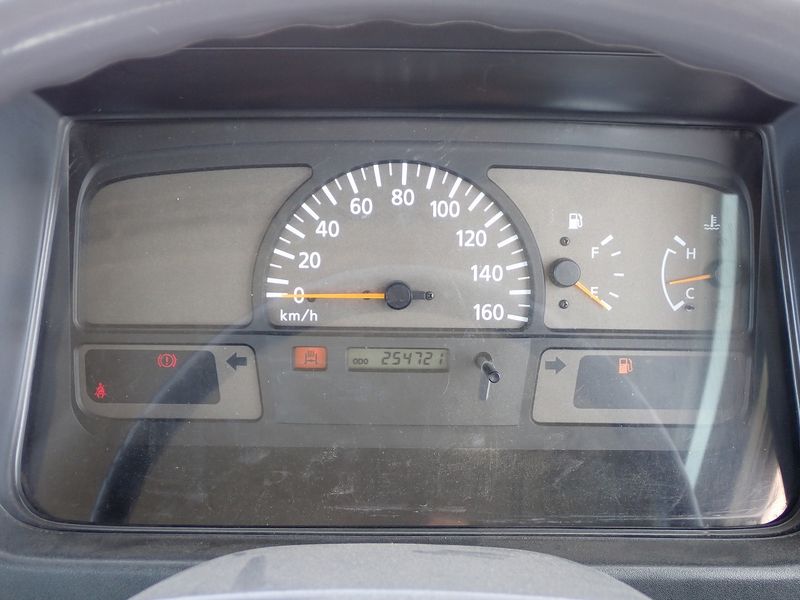2004 Isuzu Journey KK-SBVW41 (UW-mu3d3l69vvpa)[14]