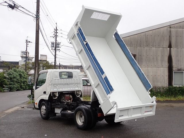 2014 Hino DUTRO TKG-XZU620T (UW-mu3d3ly8bg8h)[2]