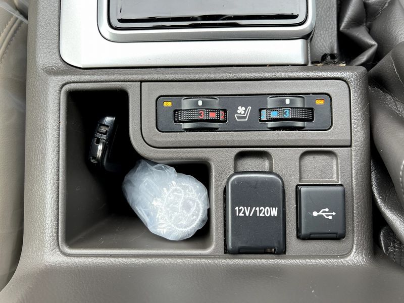 2021 Toyota Land Cruiser Prado 3BA-TRJ150W (UW-mu3d3n6qh6ud)[26]