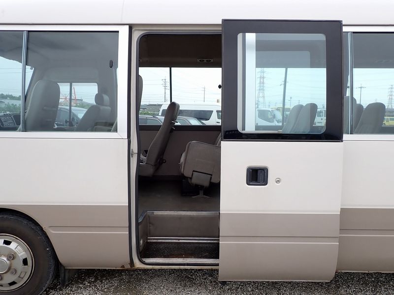 1995 Toyota Coaster KC-HZB50 (UW-mu3d3sr4jb26)[32]