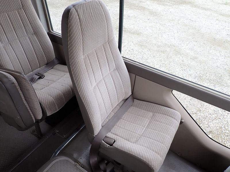 1995 Toyota Coaster KC-HZB50 (UW-mu3d3sr4jb26)[48]