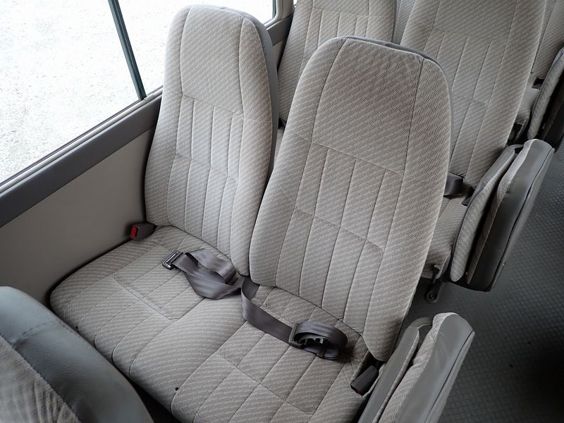 1995 Toyota Coaster KC-HZB50 (UW-mu3d3sr4jb26)[39]