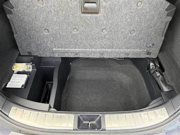 2014 Toyota Harrier DBA-ZSU65W (UW-mu3i3fqwq3ul)[28]