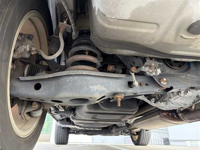 2010 Toyota Vanguard DBA-ACA33W (UW-mu3i3i6y9ss5)[25]