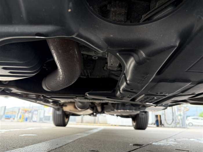 2010 Toyota Vanguard DBA-ACA33W (UW-mu3i3i6y9ss5)[23]