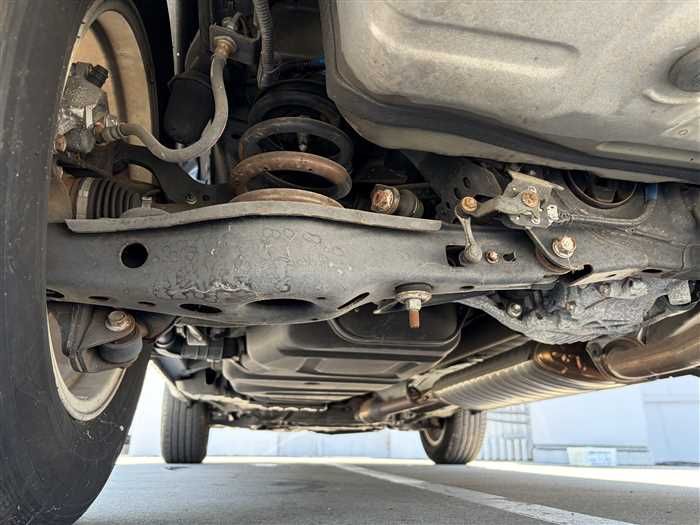 2010 Toyota Vanguard DBA-ACA33W (UW-mu3i3il99f4y)[25]