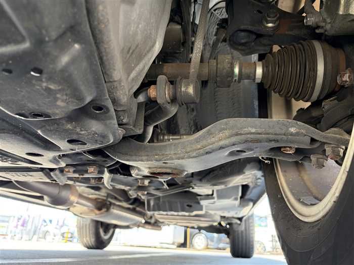 2010 Toyota Vanguard DBA-ACA33W (UW-mu3i3il99f4y)[24]