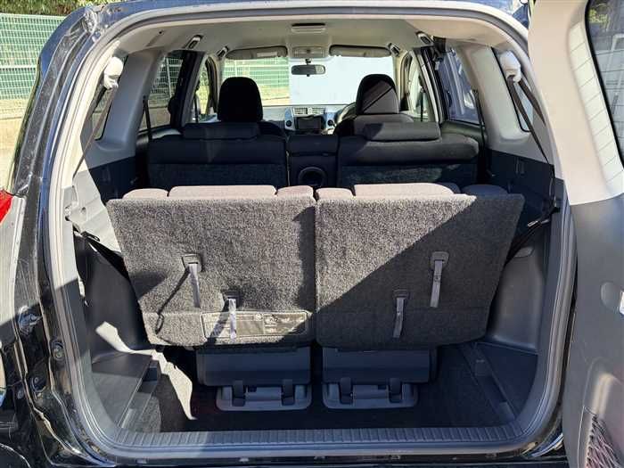 2013 Toyota Vanguard DBA-ACA38W (UW-mu3i3ln2cnel)[10]