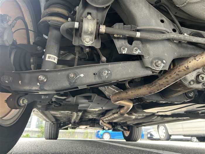 2015 Subaru Forester DBA-SJ5 (UW-mu3i3n9z45q2)[25]