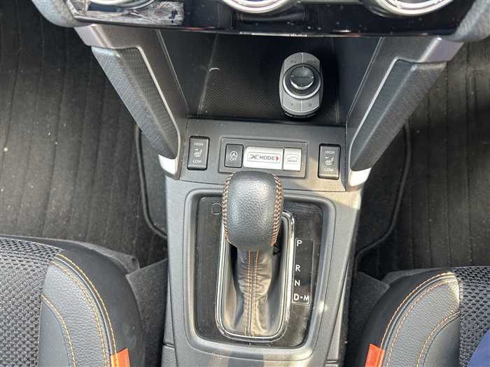2015 Subaru Forester DBA-SJ5 (UW-mu3i3o1zipy1)[13]