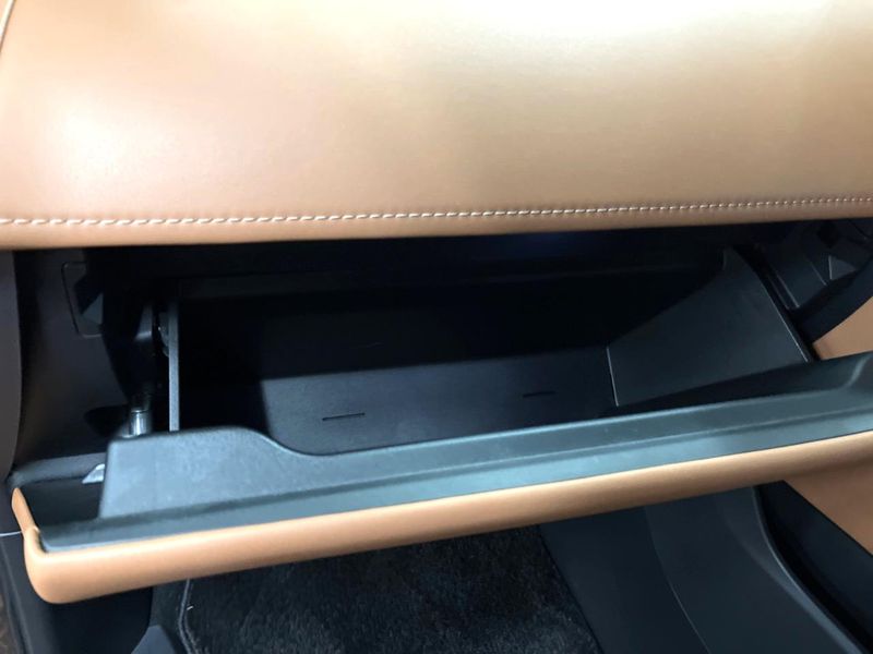 2023 Toyota Vellfire Hybrid 6AA-AAHH40W (UW-6aaa0725c3bbf)[4]