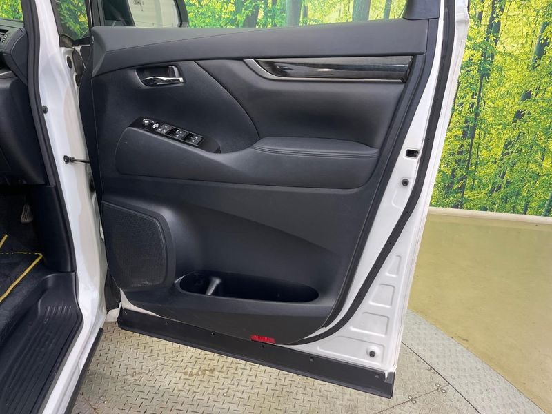 2017 Toyota Vellfire DBA-AGH30W (UW-6aaa073d2814d)[28]
