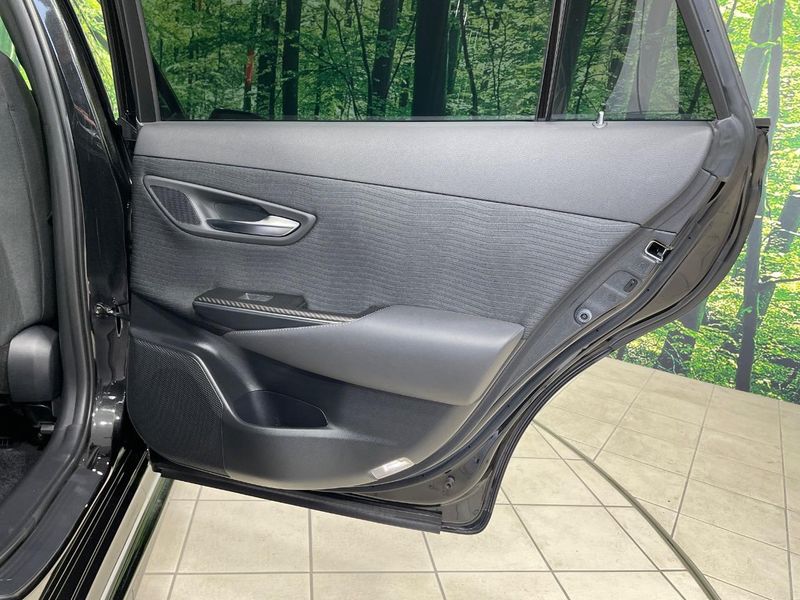 2019 Toyota Crown 3BA-ARS220 (UW-6aaa07674bc16)[14]