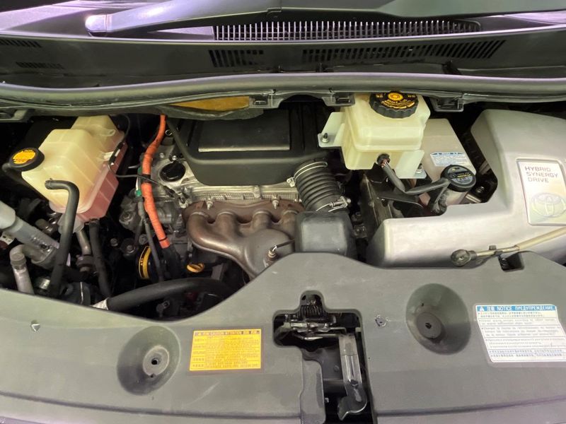 2013 Toyota Vellfire Hybrid DAA-ATH20W (UW-6aaa0768bc761)[4]