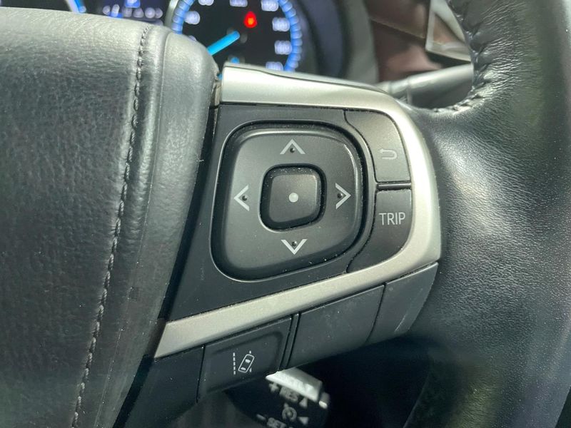 2014 Toyota Harrier Hybrid DAA-AVU65W (UW-6aaa076a81f17)[29]