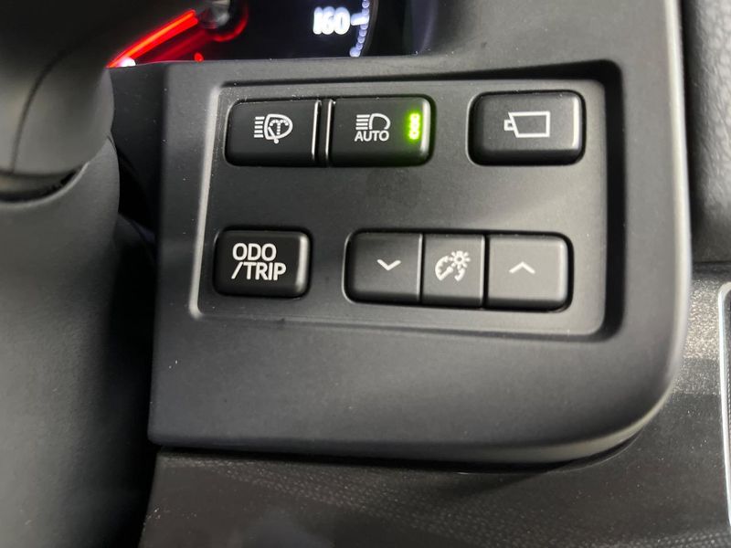 2013 Toyota Crown Hybrid DAA-AWS210 (UW-6aaa076cb2daa)[25]