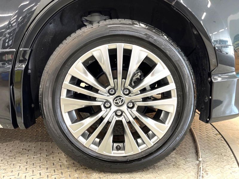 2021 Toyota Harrier Hybrid 6AA-AXUH80 (UW-6aaa077b14ac3)[21]