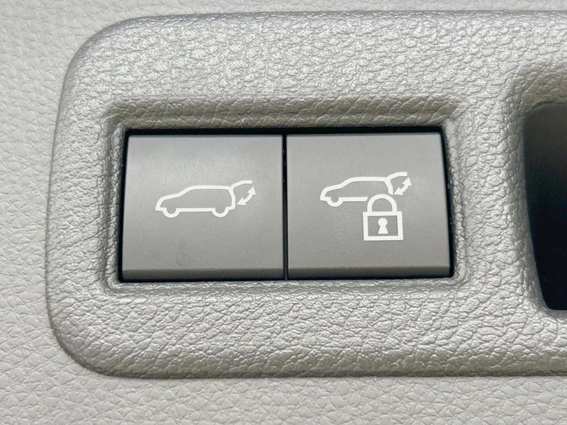 2024 Toyota Harrier Hybrid 6AA-AXUH80 (UW-6aaa07829b86c)[17]