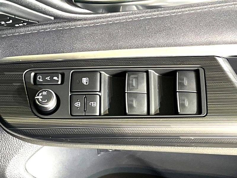 2024 Toyota Harrier Hybrid 6AA-AXUH80 (UW-6aaa07841d39d)[7]