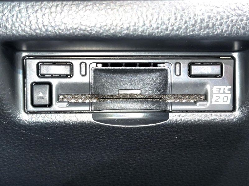 2024 Toyota Harrier Hybrid 6AA-AXUH80 (UW-6aaa07841d39d)[14]