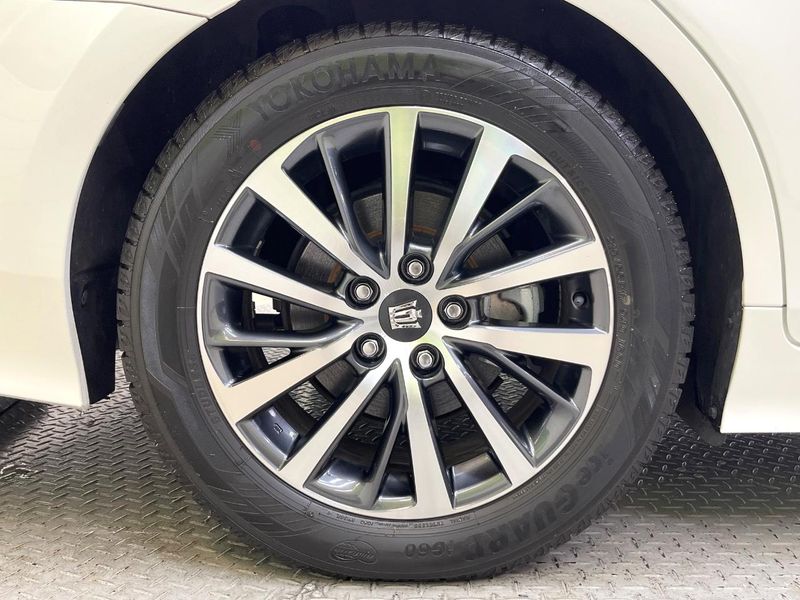 2018 Toyota Crown Hybrid 6AA-AZSH20 (UW-6aaa07932f008)[19]