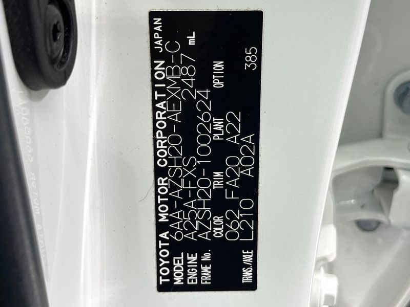 2018 Toyota Crown Hybrid 6AA-AZSH20 (UW-6aaa07932f008)[1]