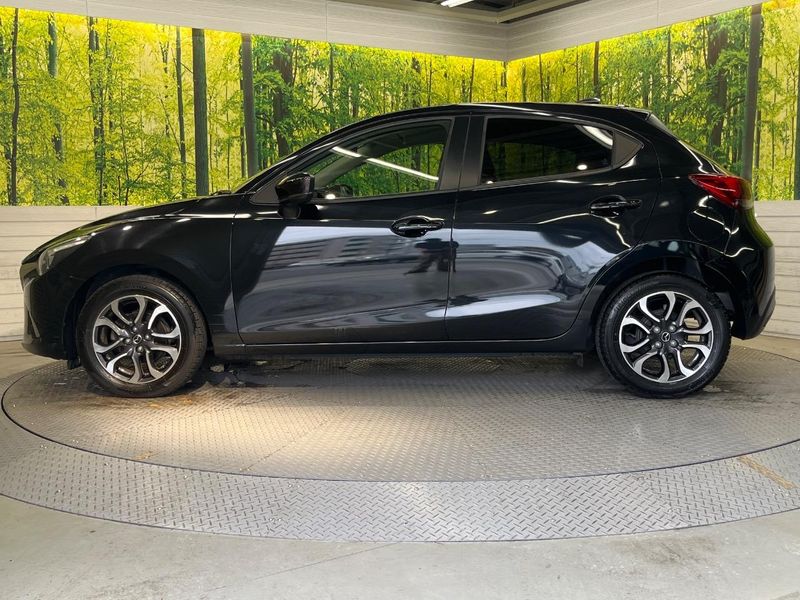 2017 Mazda Demio LDA-DJ5FS (UW-6aaa07faba831)[15]