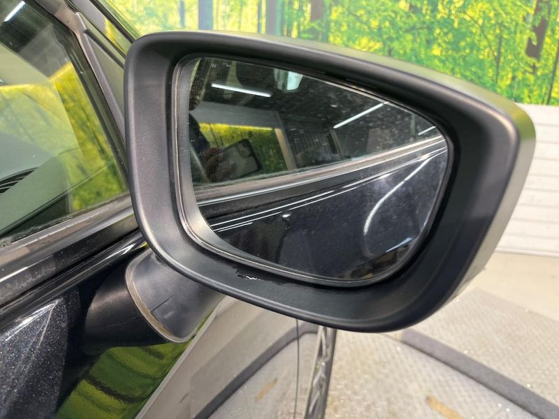 2017 Mazda Demio LDA-DJ5FS (UW-6aaa07faba831)[21]