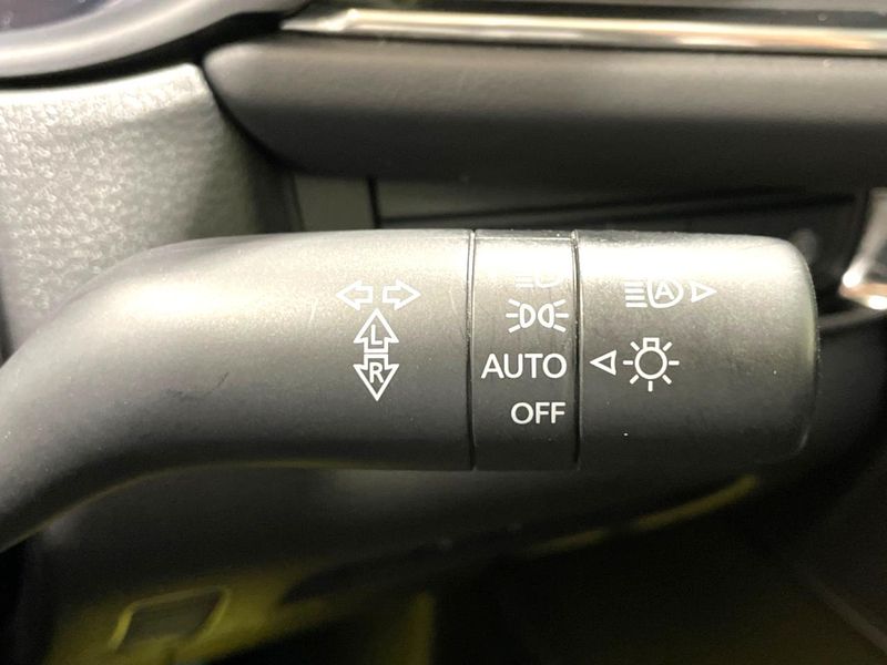 2019 Mazda CX-30 5BA-DMEP (UW-6aaa080445c22)[27]