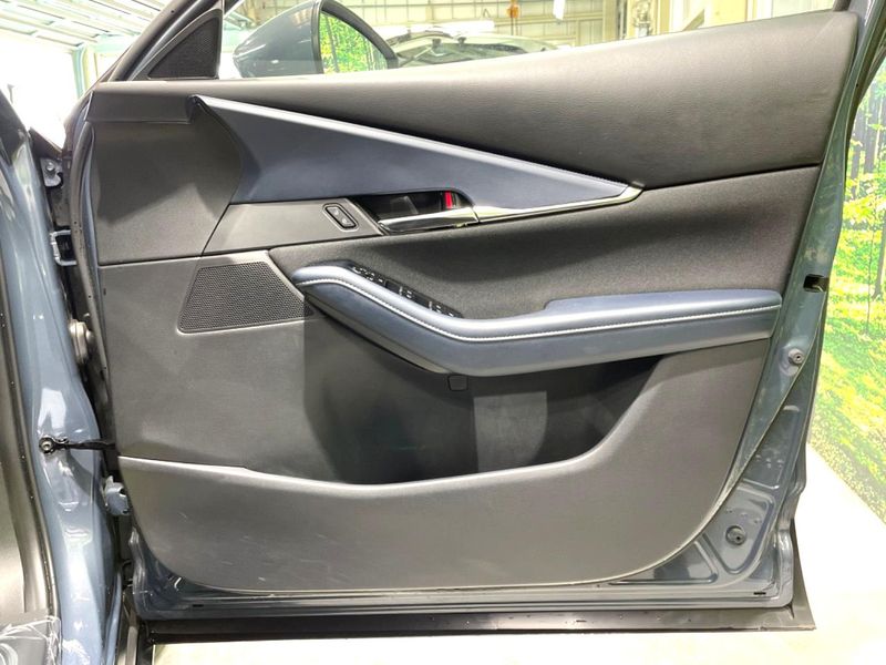 2019 Mazda CX-30 5BA-DMEP (UW-6aaa080445c22)[17]