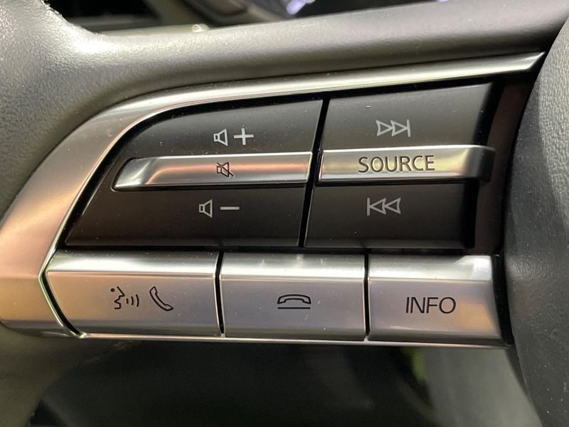 2020 Mazda CX-30 5BA-DMEP (UW-6aaa0804897c1)[18]