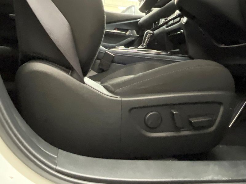 2020 Mazda CX-30 5BA-DMEP (UW-6aaa08068b325)[12]