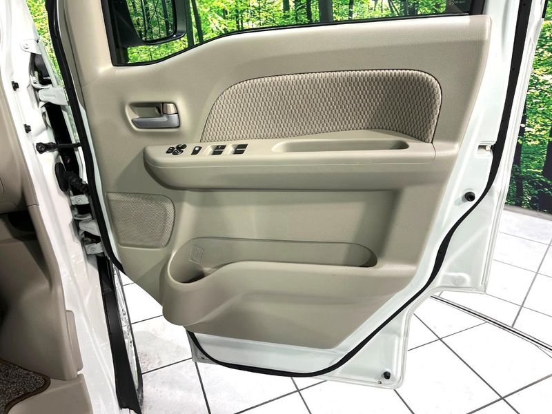 2023 Nissan NV100 Clipper Rio 3BA-DR17W (UW-6aaa080a63910)[28]