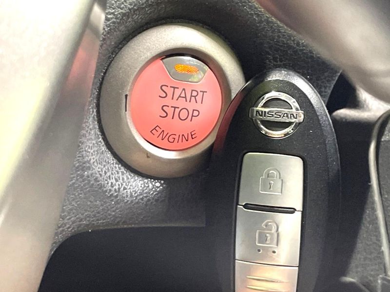 2013 Nissan Note DBA-E12 (UW-6aaa080cbfe40)[21]