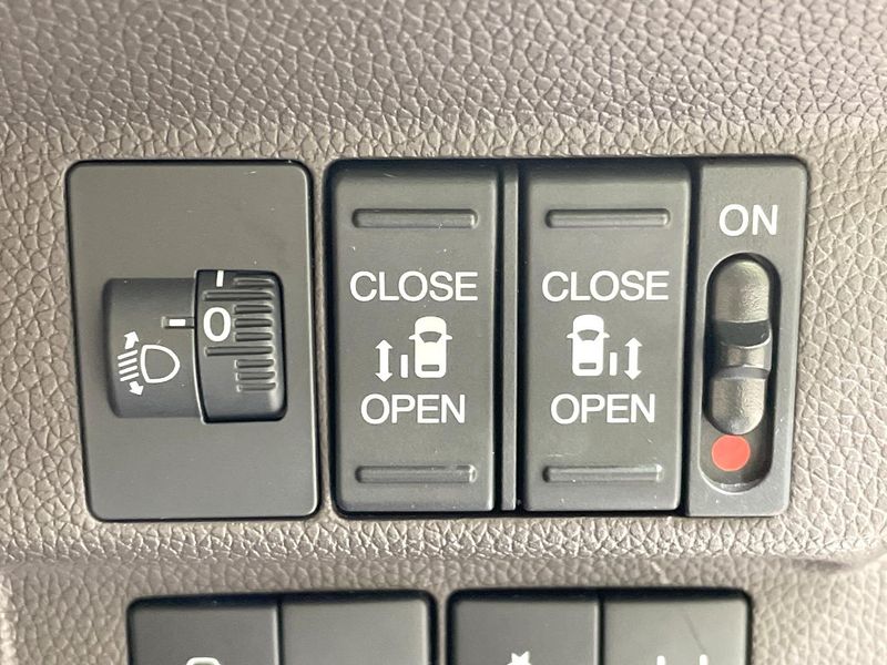2018 Honda Freed DBA-GB5 (UW-6aaa082c6505c)[27]