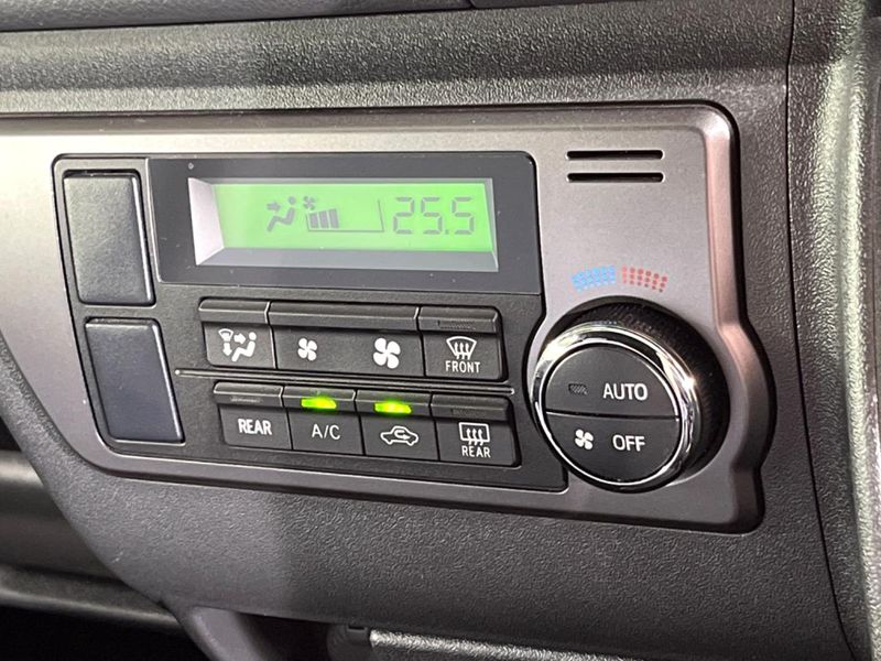 2020 Toyota Hiace Van QDF-GDH201V (UW-6aaa08344cf25)[22]