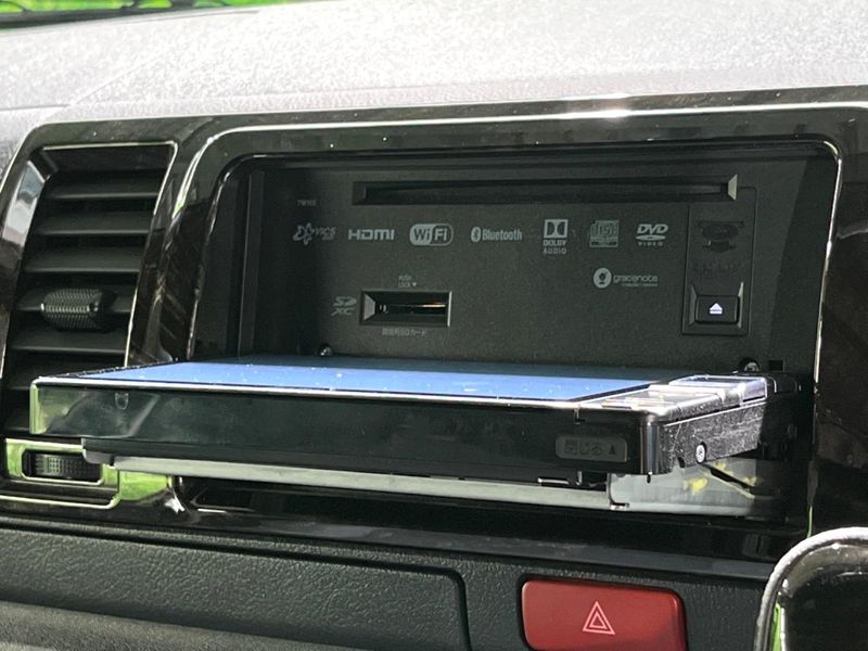 2020 Toyota Hiace Van QDF-GDH201V (UW-6aaa08344cf25)[27]