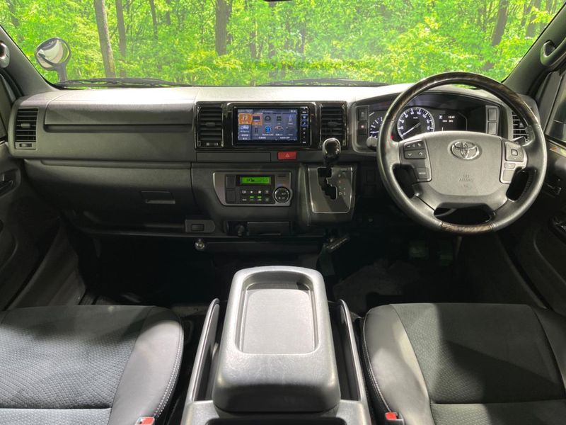 2020 Toyota Hiace Van QDF-GDH201V (UW-6aaa08344cf25)[28]
