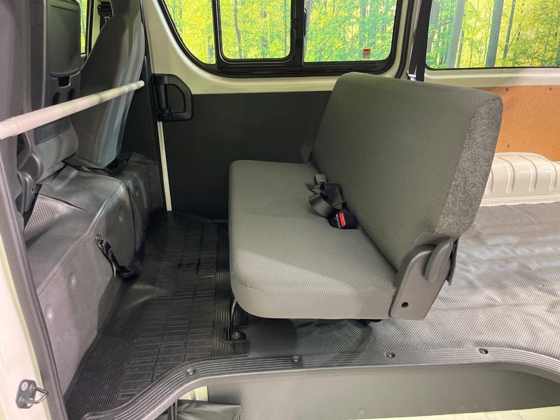 2025 Toyota Hiace Van 3DF-GDH201V (UW-6aaa0835efcdb)[9]