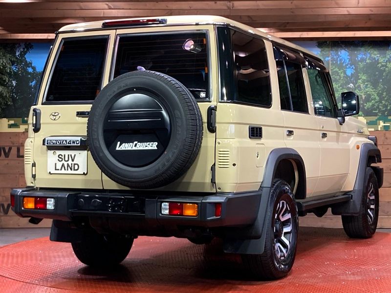 2025 Toyota Land Cruiser 70 3DA-GDJ76W (UW-6aaa083c36d82)[16]