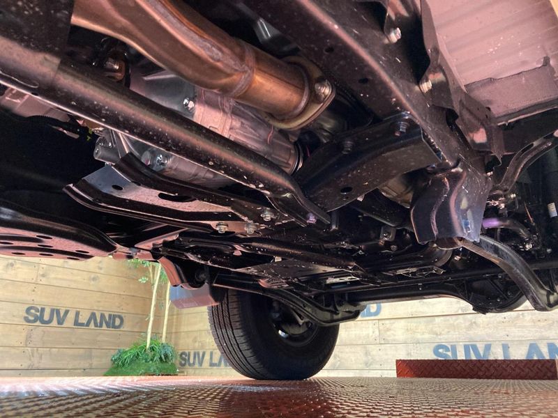 2025 Toyota Land Cruiser 70 3DA-GDJ76W (UW-6aaa083c36d82)[23]